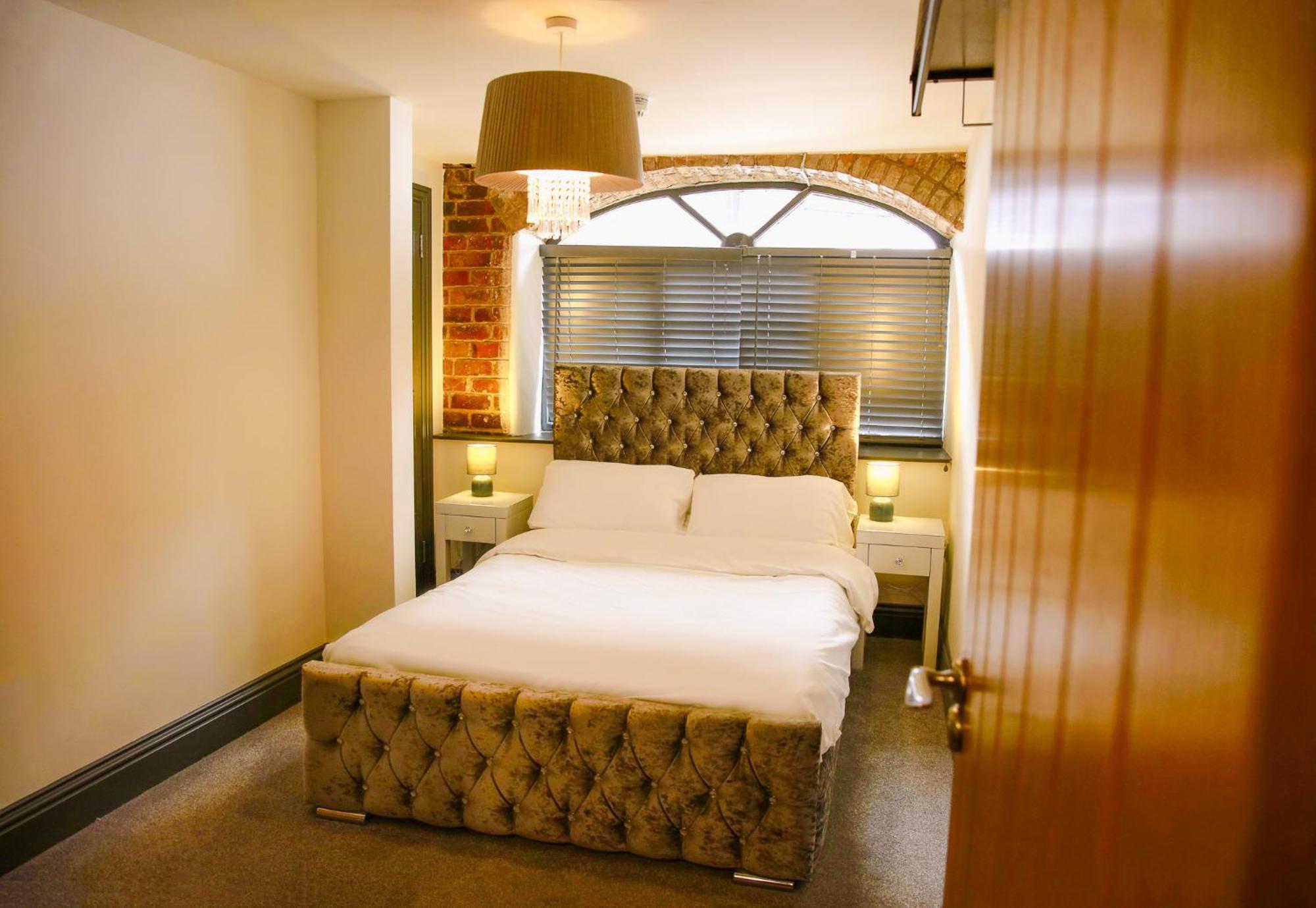 The George Wright Boutique Hotel, Bar & Restaurant Rotherham Exterior photo